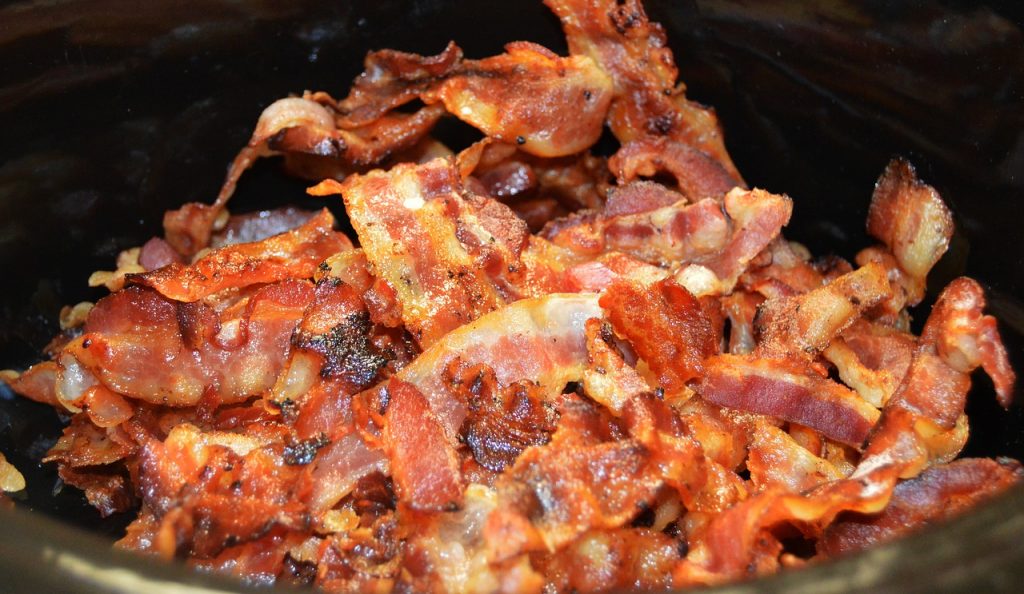 A plate of bacon provides protein and fat to fuel your golf game. Makes a great pregame golf snack.